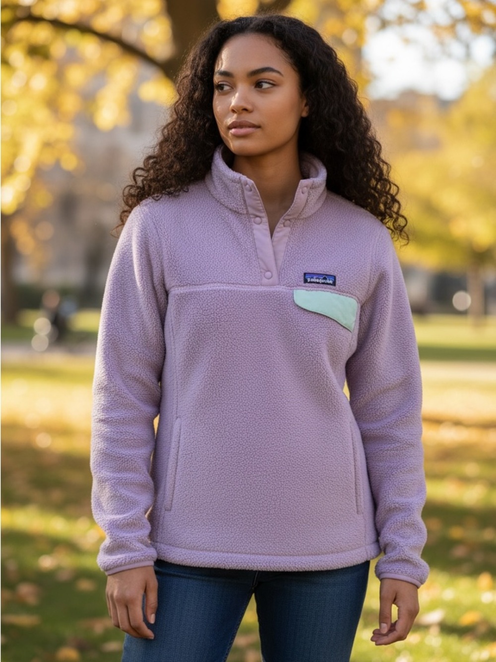 Patagonia Fleece Pullover in pastel purple with Cream Pocket